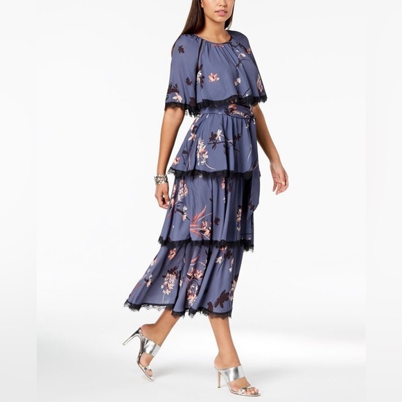 AVEC LES FILLES
Floral-Printed Tiered Lace-Trim Capelet Maxi Dress - Picture 1 of 6
